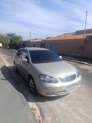 TOYOTA COROLLA 1.8 XEI 16V GASOLINA 4P AUTOMÁTICO TOYOTA COROLLA 1.8 XEI 16V GASOLINA 4P AUTOMÁTICO